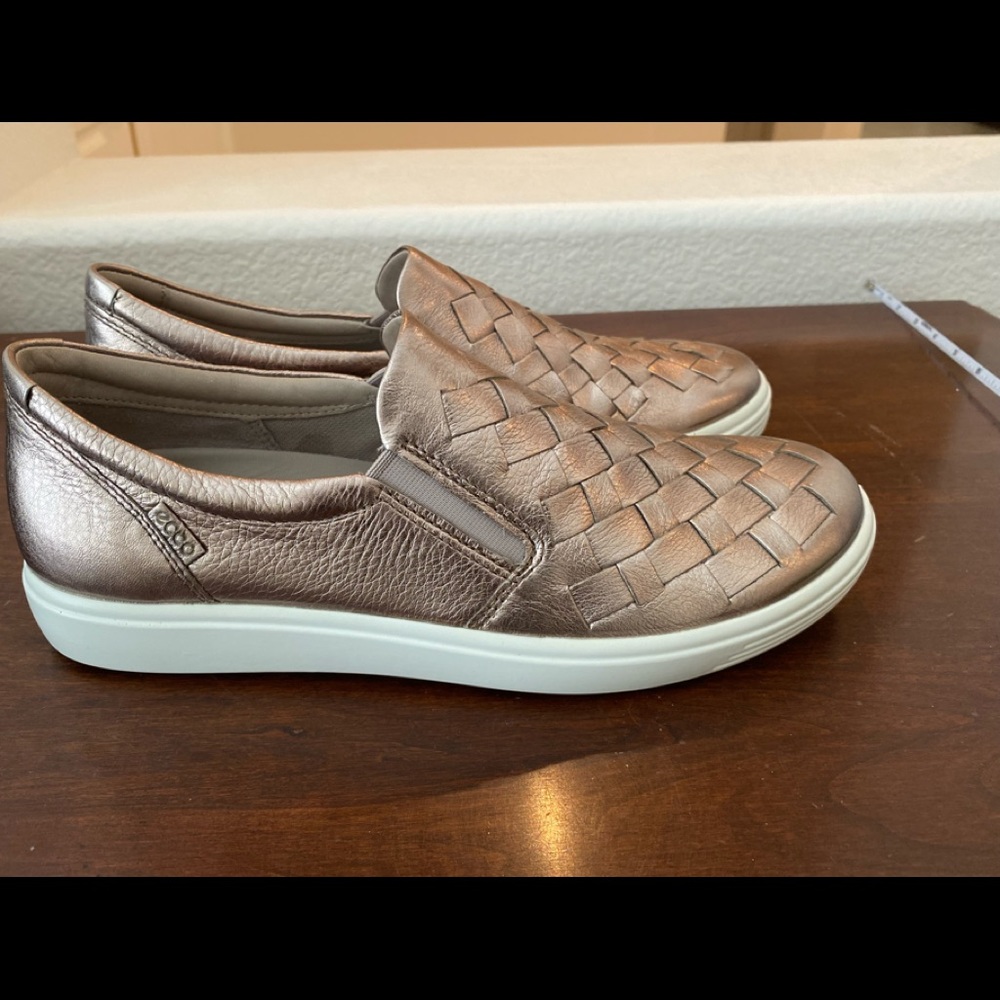 Ecco Women’s Soft 7 Woven Size 9/9.5